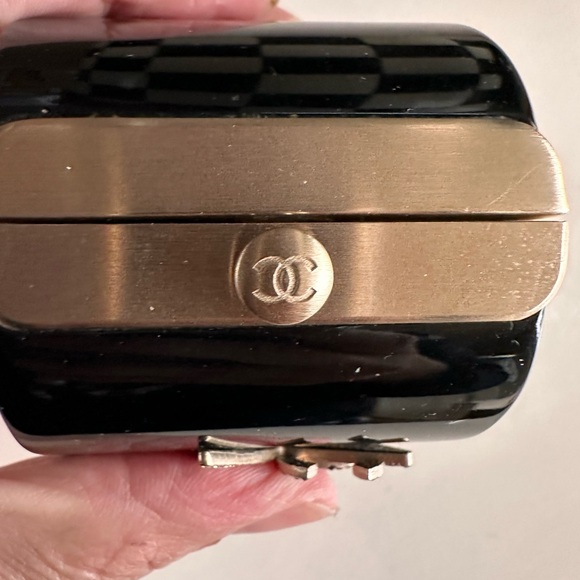 Rare CHANEL 08P Star and Moon Resin & Gold Logo CC Strass Cuff Bracelet - Picture 8 of 10